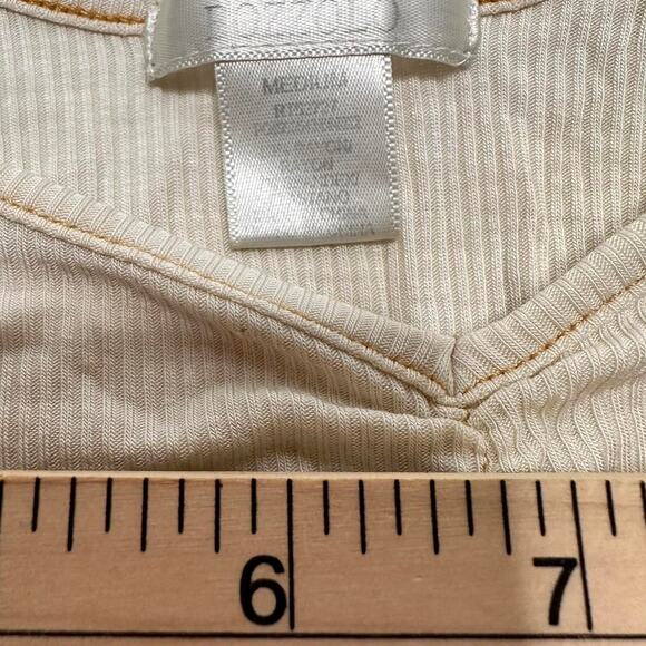 Butter Yellow Ruffled Hem Crop Top Size Medium - Picture 4 of 4